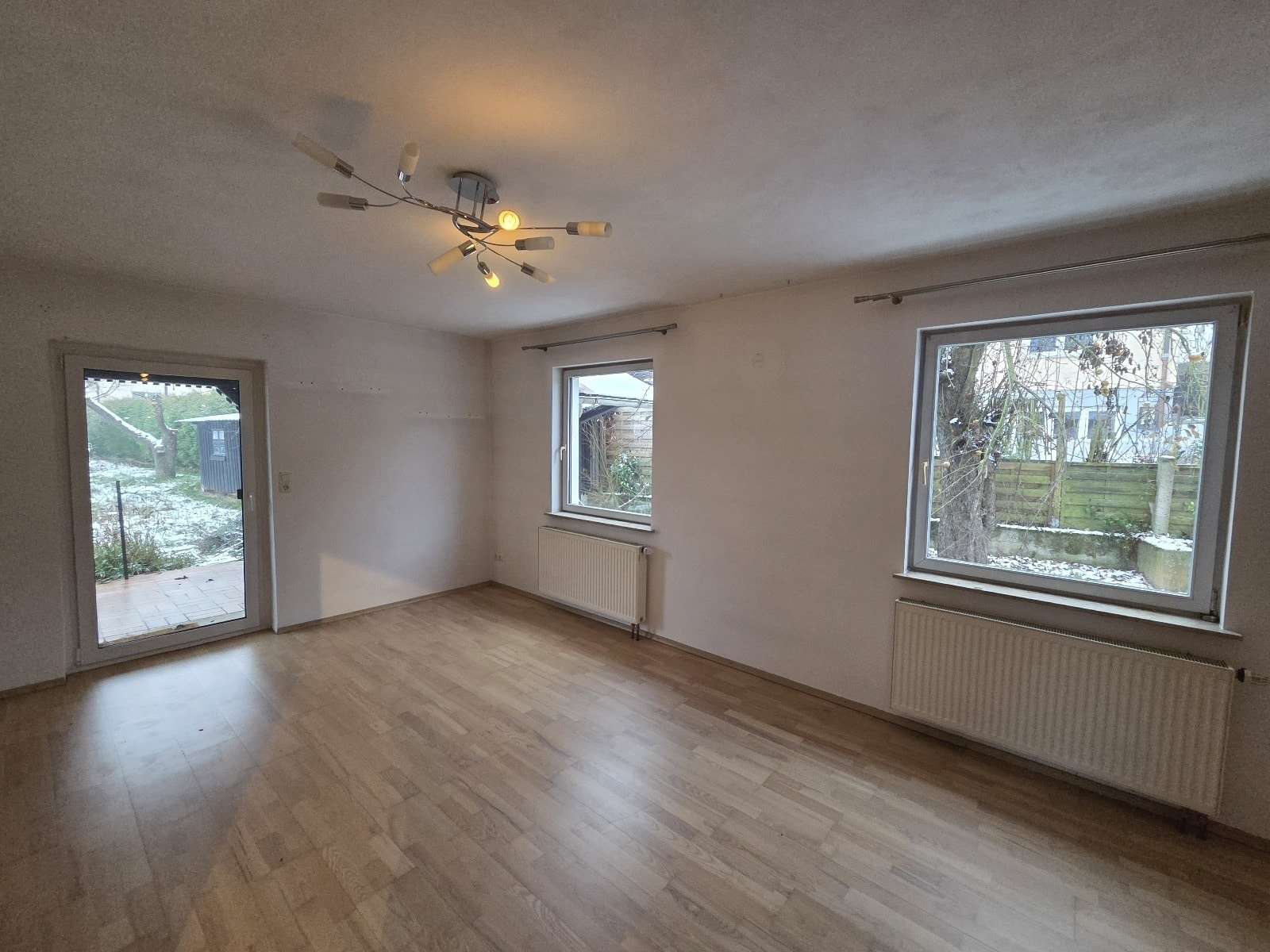 Immobilie in Untermerzbach - Großzügiges EFH (Wfl. 195 m²) mit Garage und sonnigem Garten in Siedlungslage von Untermerzbach
 - Bild 7