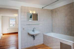 Charmante 5-Zimmer-Altbau-Wohnung in zentraler Oststadt-Lage Reutlingen – Die vollständige Adresse der Immobilie erhältst du vom Anbieter., 72764 Reutlingen-Mitte, Reutlingen – Vorschaubild 6