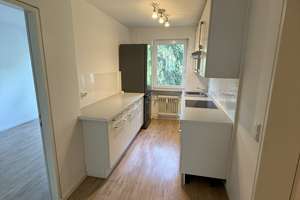 Großräumige 4-Zimmer Wohnung in bester Lage, Schwabing West – Destouchesstraße 60, 80796 Am Luitpoldpark, München – Vorschaubild 5