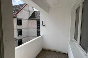 Sanierte 2 Zimmer Wohnung mit Balkon und Wannenbad – Odenwaldstraße 54, 51105 Humboldt/Gremberg, Köln – Vorschaubild 4