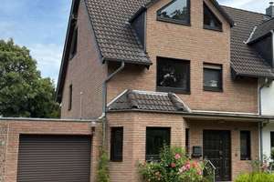 Modernes attraktives Einfamilienhaus mit Garten in Köln-Holweide