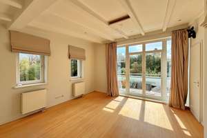 Wellingsbüttel: modernes, helles Stadthaus mit Garten u. Garage – Die vollständige Adresse der Immobilie erhältst du vom Anbieter., 22391 Wellingsbüttel, Hamburg – Vorschaubild 14