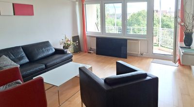 Zentral²  B4- ruhig mit grünem Ausblick - Klimaanlage - Tiefgaragenstellplatz