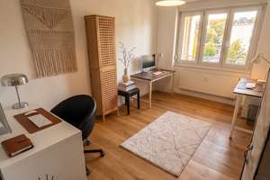 Stilvolles Wohnen im Stuttgarter Osten: Sanierte 3-Zimmer-Wohnung mit großem Balkon & EBK
