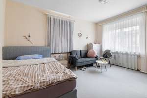 Drei-Familienhaus mit 13 Garagen inklusive Bauland
IN TUTTLINGEN – Die vollständige Adresse der Immobilie erhältst du vom Anbieter., 78532 Tuttlingen – Vorschaubild 18
