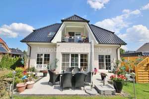 Modernes Einfamilienhaus in Ahrensfelde - Großzügiges Wohnen auf 260 m² mit Fernblick