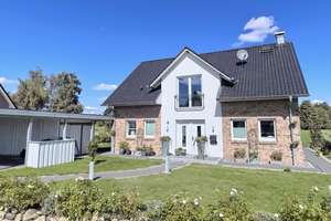Gepflegtes 6-Zimmer Haus mit 165 m² Wfl. in Sehestedt
