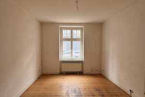 1 - Zimmer Erdgeschosswohnung sucht netten Nachmieter