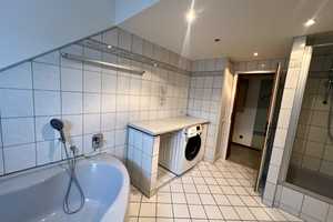 Gemütliche 3-Zimmerwohnung - ideal für 2-3 Personen mit Einbauküche. Anschauen lohnt! – Hünefeldstraße 88, 42285 Wuppertal – Vorschaubild 7
