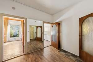 Familienidylle in Lichterfelde,
Architektur der 30er Jahre in schöner Lage. – Die vollständige Adresse der Immobilie erhältst du vom Anbieter., 12209 Lankwitz, Berlin – Vorschaubild 5
