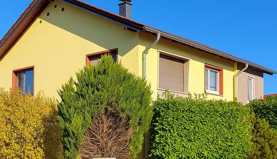 Bild von Großzügiges Zuhause für eine, zwei oder drei Generationen in ruhiger Lage von Dienheim!