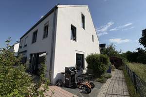 Moderns Traumhaus vor den Toren Münchens – Die vollständige Adresse der Immobilie erhältst du vom Anbieter., 82140 Olching – Vorschaubild 1