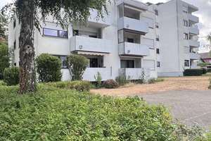 Großzügige 4-Zimmer-Wohnung mit 2 Balkonen, Aufzug und TG Stellplatz