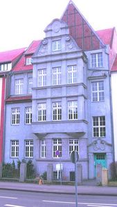 Kernsanierte, charmante, großzügige 2-Zimmer-Wohnung am Stadtpark / Marie- Curie-Gymnasium