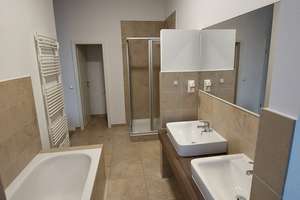 Moderne 3,5-Zimmer-Wohnung in Düsseldorf mit 2 Balkonen, Gäste-WC und begehbarem Ankleidezimmer – Karl-Rudolf-Straße 172, 40215 Friedrichstadt, Düsseldorf – Vorschaubild 5
