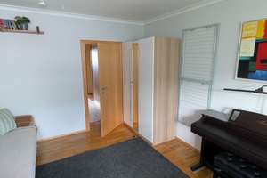 Helle, neu-renovierte, möblierte 3-Zimmer-Wohnung in Berg am Laim (Okt26–Jun28) – Gustav-Schwab-Str. 9, 81673 Josephsburg, München – Vorschaubild 23