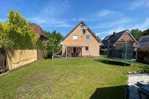 Zuhause für Generationen – modernes Zweifamilienhaus mit großem Garten, Kamin und Südwestterrasse – Pinneberg (Kreis) – Vorschaubild 10