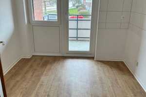 Sanierte gemütliche 2 Zimmerwohnung mit Balkon zum 01.03.2025 frei! – Rheinstr. 84, 27570 Bremerhaven – Vorschaubild 5