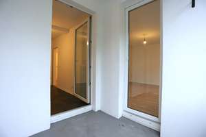 SCHÖNE HELLE RENOVIERTE 2 ZIMMER WOHNUNG IM HERZEN VON ELLER, LAMINAT, BALKON – Gumbertstraße 183, 40229 Eller, Düsseldorf – Vorschaubild 8