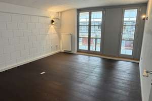 Galerie-Loft mit 5,50 m Raumhöhe und Bootsanleger, 4 Zimmer in den Buntgarnwerken Schleußig – Holbeinstraße 14, 4229 Schleußig, Leipzig – Vorschaubild 9