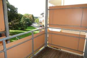 Schnell ANSCHAUEN und EINZIEHEN: Neuer schicker Laminatboden + Fensterbad + gemütlicher Balkon – Carl-von-Ossietzky-Str. 42b, 9126 Lutherviertel, Chemnitz – Vorschaubild 13