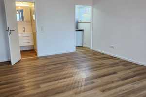 Wunderschöne 1-Zimmer-Wohnung mit gehobener Innenausstattung mit EBK in Reutlingen am Georgenberg – Reutlingen (Kreis) – Vorschaubild 1