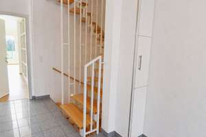 Exklusives Townhouse in sehr guter Lage! Vollklimatisiert und neue EBK - Nähe der ISD – Die vollständige Adresse der Immobilie erhältst du vom Anbieter., 40474 Lohausen, Düsseldorf – Vorschaubild 4