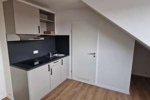 Charmante 1-Zimmer Dachgeschosswohnung mit gemeinschaftlicher Dachterrasse in Erlangen Zentrum – Gabelsbergerstraße 20, 91052 Stubenloh, Erlangen – Vorschaubild 9