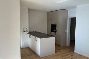 Einziehen & wohlfühlen-moderne, sanierte Wohnung mit Garten und Einbauküche in Deuringen