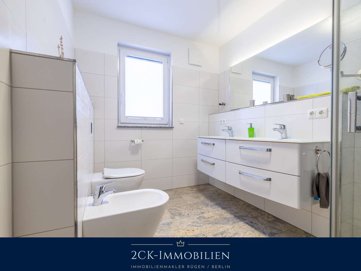 Immobilie in Göhren - Premium Ferienhaus in bester Lage von Göhren: Exklusives Massivhaus mit etablierter Ferienvermietung - Bild 7