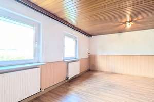 Ein- bis Zweifamilienhaus mit kleinem Garten + Doppelgarage + Nebengebäuden! – Die vollständige Adresse der Immobilie erhältst du vom Anbieter., 91257 Pegnitz – Vorschaubild 7