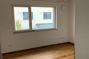 Moderne 5-Zimmer-Doppelhaushälfte mit geh. Innenausstattung und EBK in Ehekirchen – Am Hohen Weg 5, 86676 Ehekirchen – Vorschaubild 7