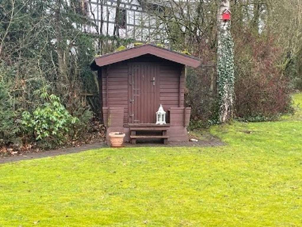 Immobilie in Frankenberg - Exklusives Wohnhaus mit Doppelgarage - Bild 2