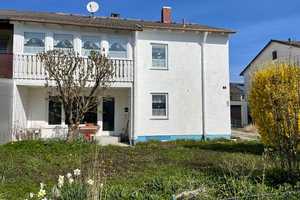 !!! RESERVIERT !!! Große Doppelhaushälfte bzw Zweifamilienhaus zum Sanieren in Aschau am Inn – Richard-Wagner-Straße 7, 84544 Mühldorf am Inn (Kreis) – Vorschaubild 1