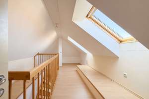 Maisonettwohnung I Dachgeschoss-Ausbau 2008 I 4 Räume + Spitzboden I Tageslichtbad I Denkmalschutz – Die vollständige Adresse der Immobilie erhältst du vom Anbieter., 4319 Engelsdorf, Leipzig – Vorschaubild 18