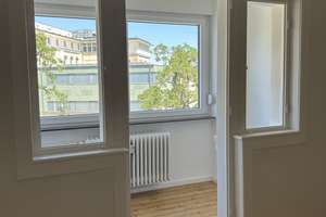 Sanierte 2 Zimmerwohnung mit Loggia und Einbauküche – Wilhelm Wundt Straße 13, 68199 Neckarau, Mannheim – Vorschaubild 3