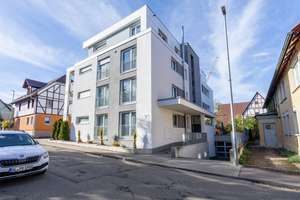 Neuwertige Etagenwohnung unmittelbar zum Zentrum