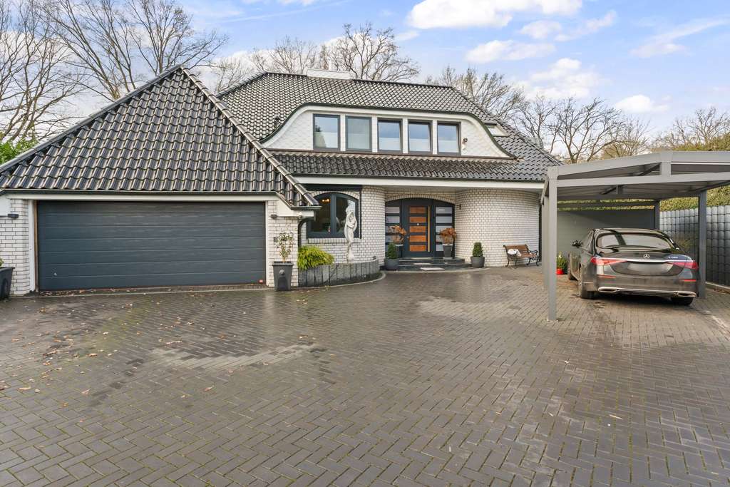 Immobilie in Kirchseelte - Kirchseelte | Traumhafte Villa in ruhiger Lage mit Pool, Sauna, Doppelgarage auf großzügigem Grundst - Bild 2