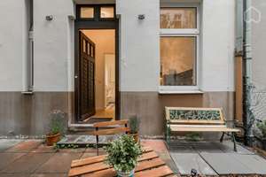 Altbauflair trifft ruhiges Wohnen – Gartenwohnung in Charlottenburg Nord
