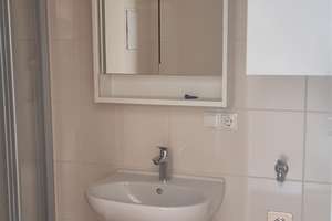 Kleine zwei Zimmer Wohnung sucht Sie – Hermannstr. 30, 8064 Oberplanitz, Zwickau – Vorschaubild 2