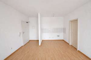 Charmante 1,5-Zimmer-Wohnung mit Balkon – Die vollständige Adresse der Immobilie erhältst du vom Anbieter., 9113 Schloßchemnitz, Chemnitz – Vorschaubild 3
