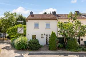 Eure Familienpläne wachsen - euer Zuhause auch. Reihenendhaus in Heisingen.