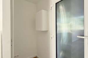 Moderne & frisch sanierte 1-Zimmer-Wohnung: hell, sonniger Balkon + schöner Ausblick ins Grüne – Washingtonweg 1A, 30519 Mittelfeld, Hannover – Vorschaubild 7