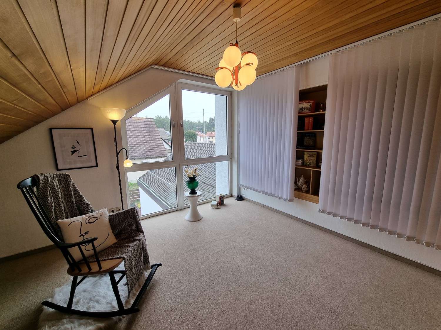 Immobilie in Röthenbach an der Pegnitz - Arbeiten und Wohnen auf einem Grundstück - Haus und Gewerberäume in zentraler Wohnlage - Bild 3