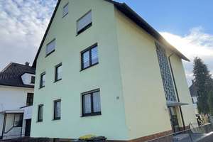 Solides Mehrfamilienhaus mit Ausbaupotenzial in Mannheim-Seckenheim