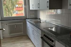 Gepflegte Zwei Zimmer Wohnung mit Einbauküche zu vermieten – Reichenberger Straße 16, 38302 Wolfenbüttel – Vorschaubild 2
