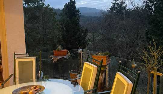 Bild von Großes Haus in Taunusstein – 3 Etagen (328 m²  Wfl. + 180 m²), viel Raum & SW-Ausrichtung