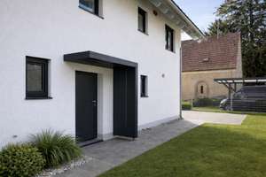 Neuwertiges, Mehrfamilienhaus mit sechs Wohnungen, inkl. Tiefgarage, inkl. Einbauküchen in Ottobrunn – Die vollständige Adresse der Immobilie erhältst du vom Anbieter., 85521 Ottobrunn – Vorschaubild 3
