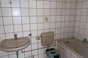 3-Zimmer-Wohnung mit Nutzung des Gemeinschaftsgartens zu vermieten – Hofstr. 14, 46149 Buschhausen, Oberhausen – Vorschaubild 12