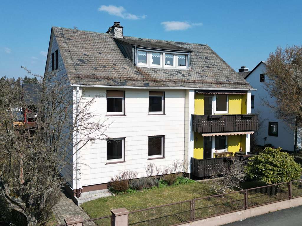 Immobilie in Naila - 3 Wohnungen in zentraler Lage - Bild 1